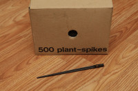 Boite de 500 Plant-Spike en plastique (neuf)