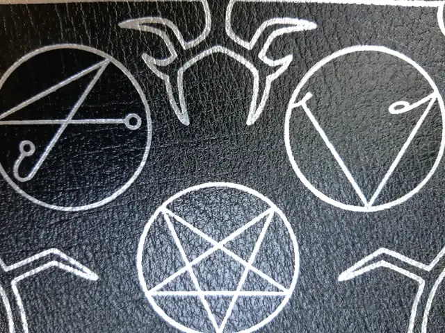 NECRONOMICON - Magie ☆NOIRE☆  *¡neuf / new! $3333.33 in Textbooks in City of Montréal - Image 7
