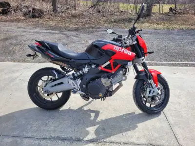 2011 Aprilia Shiver 750, middleweight naked sports bike. Ride by wire with three modes, Rain, Tourin...