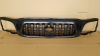 NEUF Grille avant Toyota Tacoma 2001 - 2004 NEW Front Grill