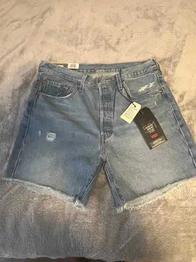Levis 501 Mid Thigh Short Size 32 New, View more