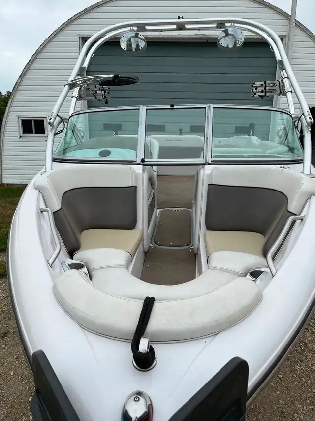 2008 Nautique surf boat in Powerboats & Motorboats in Saskatoon - Image 8