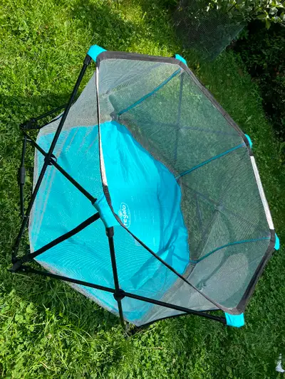 Parc pour enfant portatif Regalo Portable Play Yard, View more