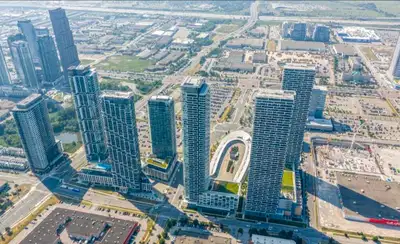 A stunning 1-bedroom plus den appartment . located in the heart of the Vaughan Metropolitan Centre....