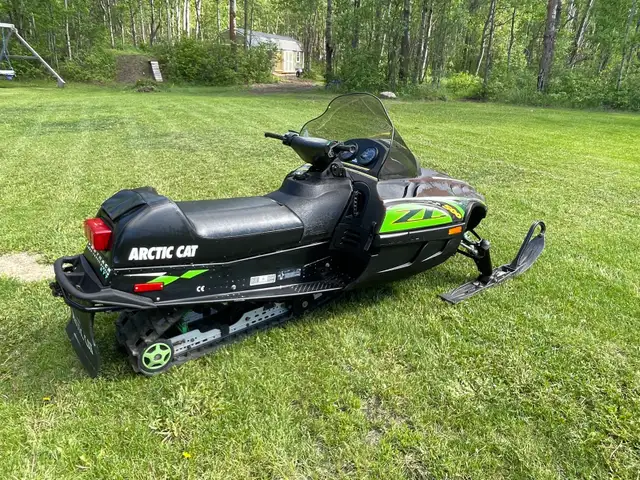 Arctic Cat ZL500 - Runs Great, New Windshield