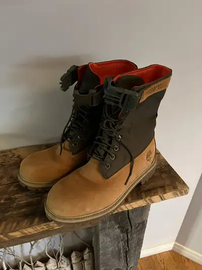 Timberland Boots. Ladies 7, Men’s 51/2. Worn once, View more