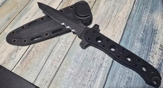 CRKT Kit Carson M/ 16-13FX 4.636" SK-5 Tanto in Fishing, Camping & Outdoors in Prince George - Image 2