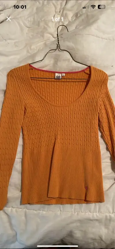 Sweater fall, View more