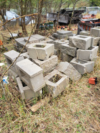 Corner stone retaining wall blocks 