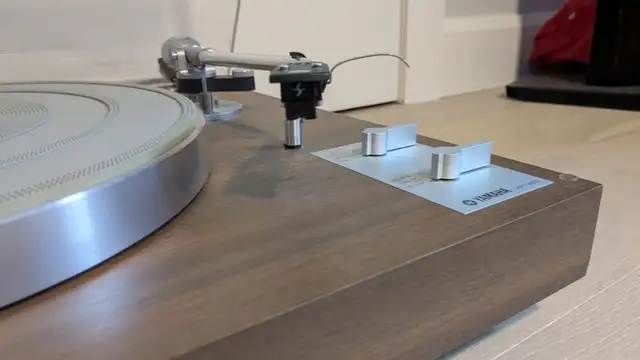 Yamaha YP-450 Manual Audiophile Turntable63235092878721124