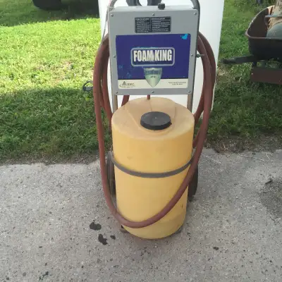 FOAM KING APPLICATOR TO APPLY VARIOUS FOAM CLEANERS - COMMERCIAL USE - HAVE 2 - $ 550.00 - CALLS ONL...