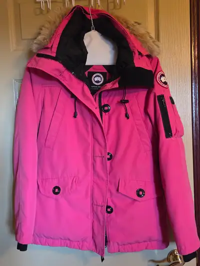 Canada Goose Montebello Parka - Pink - Medium, View more