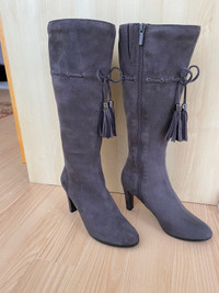 Grey faux suede boots - size 7