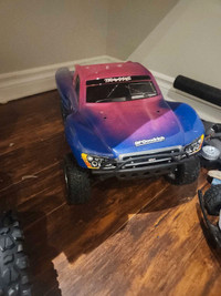 Traxxas slash 2wd brusless