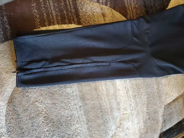 Men's Sweatpants,Tank Top and Hat in Men's in Mississauga / Peel Region - Image 3