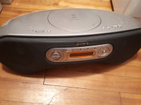 Radio AM/FM et lecteur CD MP3 Sony