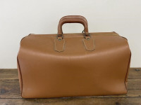VINTAGE LIKE NEW LEATHER DOCTOR'S BAG with LEATHER HANDLES