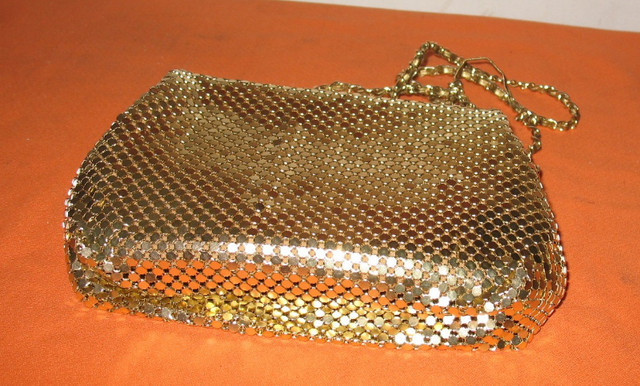 Ladies Fancy Hand Purse /Bag Gold Sequence -Hand Made- Lot002 in Women's - Bags & Wallets in Edmonton - Image 4