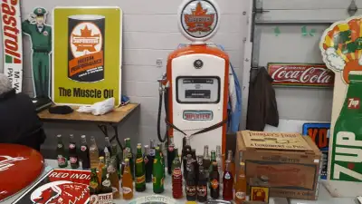 WOODSTOCK NOSTALGIA SHOW AND SALE Sunday, March 29th, 2026 9:30 a.m. to 3:00 p.m. In the Oxford audi...