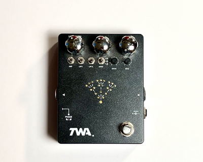 TWA KRYTICAL MASS OCTAVE FUZZ, View more