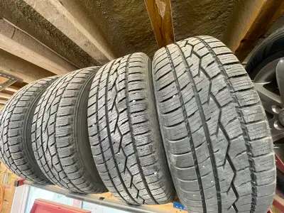 4 x 215 70 R15 Toyo Celsius Mounted on 5x114.3 ( 5x4.5 ) bolt pattern Manufactured date 07, 2020.