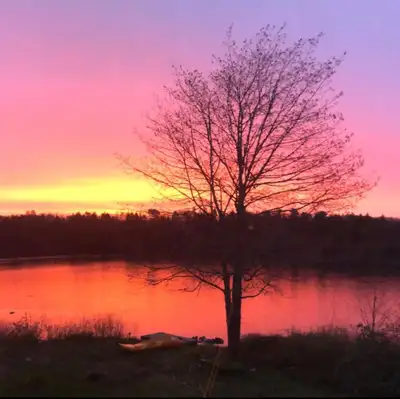 Lakefront 3 beds+ 2 baths+storage