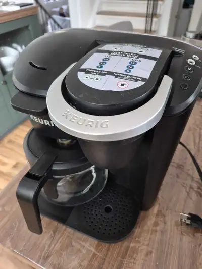 Keurig K-Duo Essentials Coffee Maker, w/ Single Serve and carafe, View more