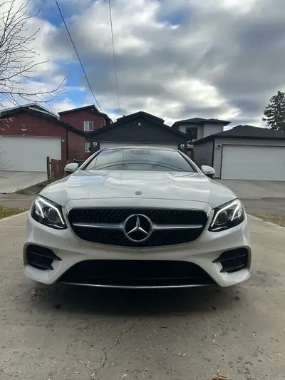 Stunning 2018 Mercedes-Benz E400 Coupe, featuring the AMG appearance package and iconic pillar-less...