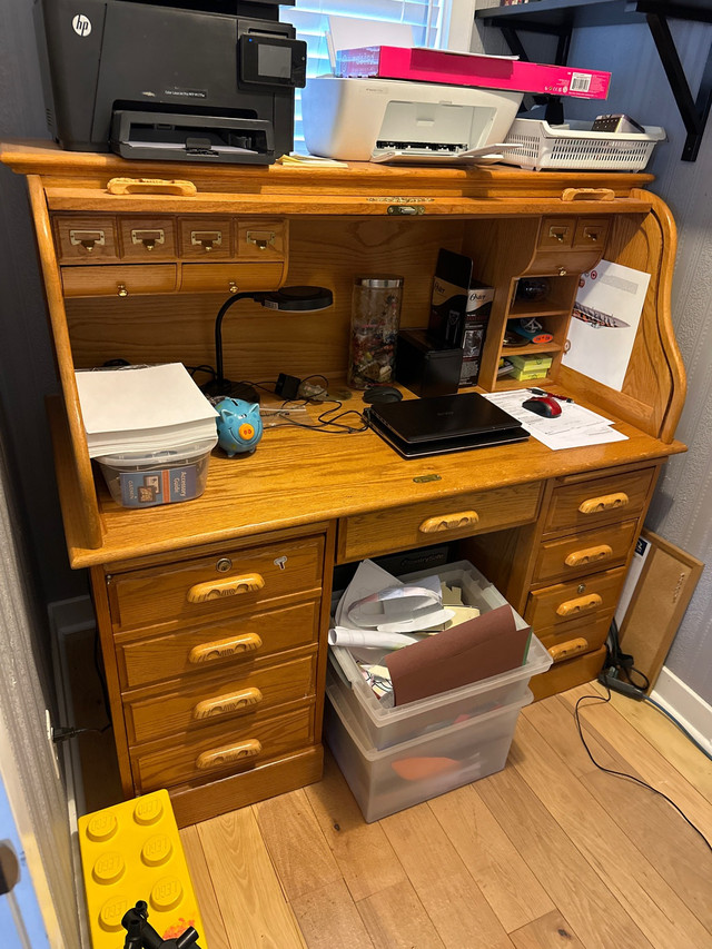 Oak Roll Top Desk in Desks in Edmonton - Image 2