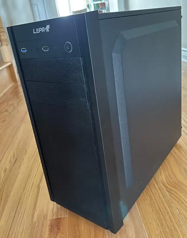 ATX Case, black, like new, Mint condition62863727494273121