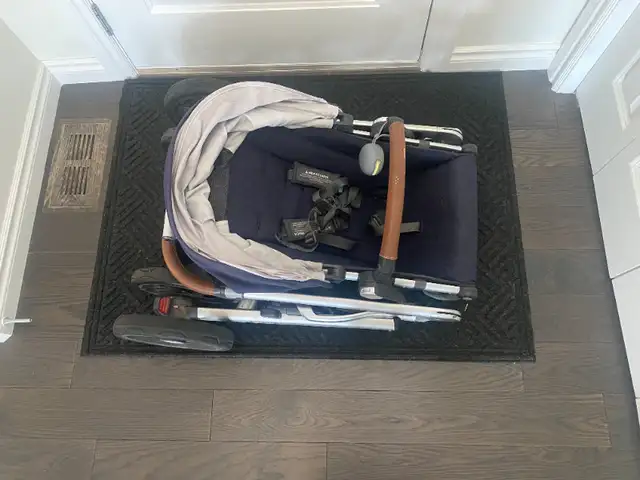 Uppababy Vista  Stroller in Strollers, Carriers & Car Seats in Edmonton - Image 8