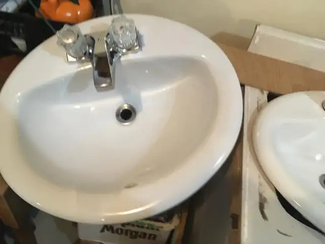 Mali Canada Sinks