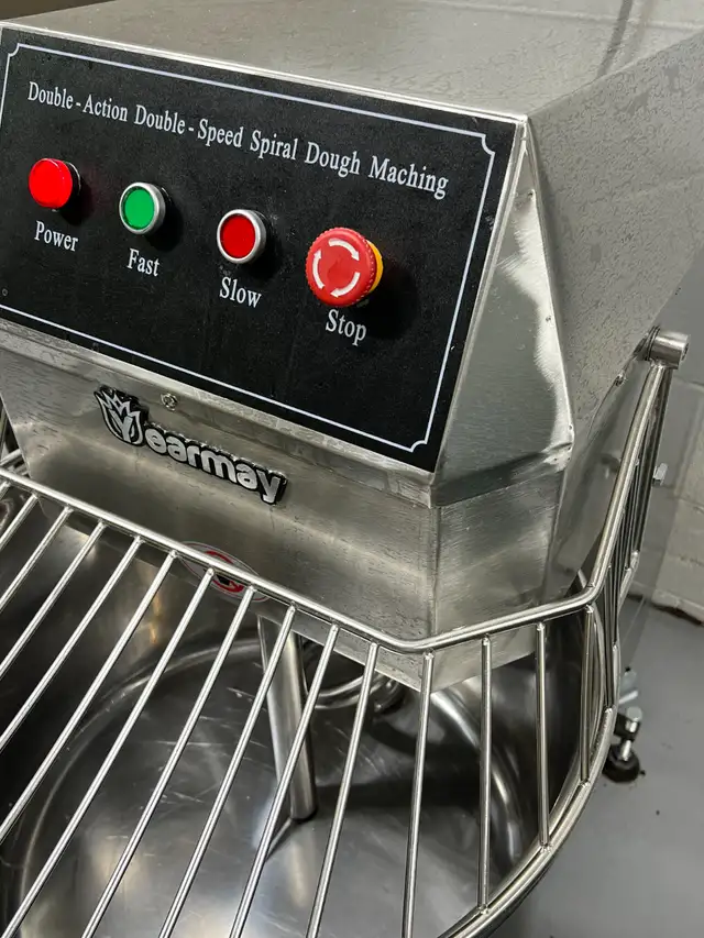 LARGE 80L Industrial Food Mixer – MF-SSD-80 (2600W, 220V) in Industrial Kitchen Supplies in City of Toronto - Image 5