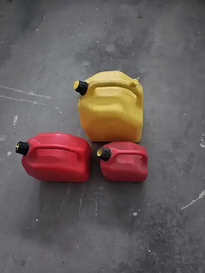 3 Jerry cans for gas - 5litre, 10litre & 20litre (all $20)