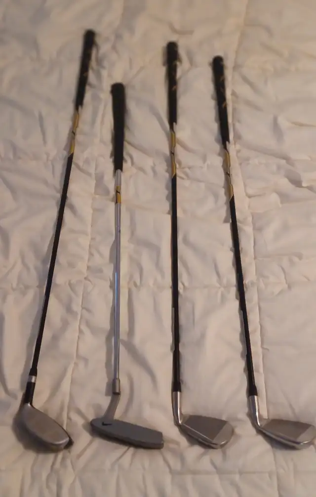 Nike Brand Youth golf clubs left handed in Golf in City of Toronto - Image 3