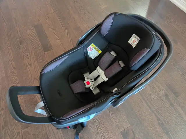 Peg Perego Primo Viaggio Nido Infant Car Seat in Strollers, Carriers & Car Seats in Markham / York Region - Image 5