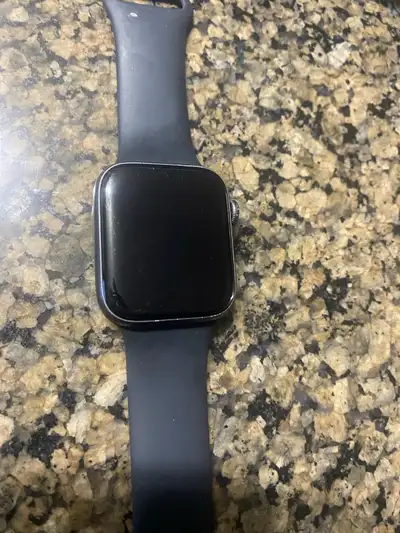 Great shape Apple Watch Series 5 with GPS and LTE cellular. 44mm Space Gray and original box and bra...