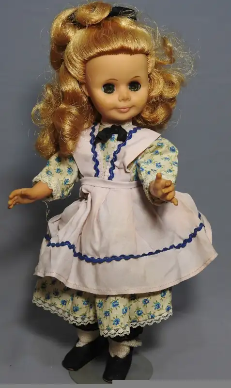 VINTAGE 1950'S USA DOLL 11,5"TALL in Arts & Collectibles in City of Toronto - Image 10