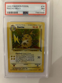 NEW PRICE - 1999 Pokemon Fossil 14 Raichu-Holo PSA 7