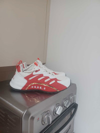 Mens sneakers size 8