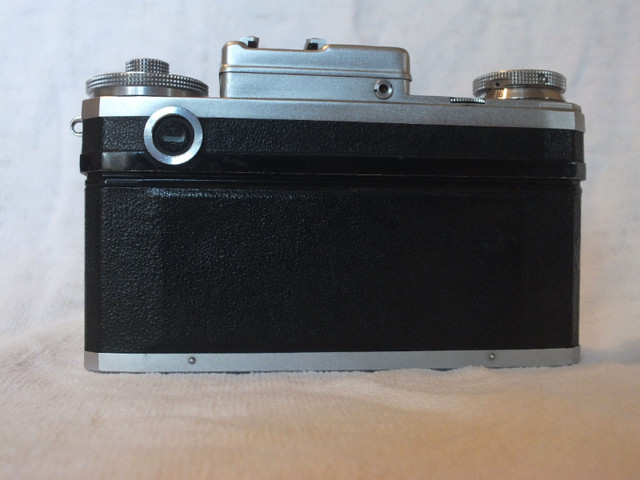 CCCP, USSR Russian Kiev 4m 35mm Film camera with nice lens. in Cameras & Camcorders in St. Catharines - Image 3