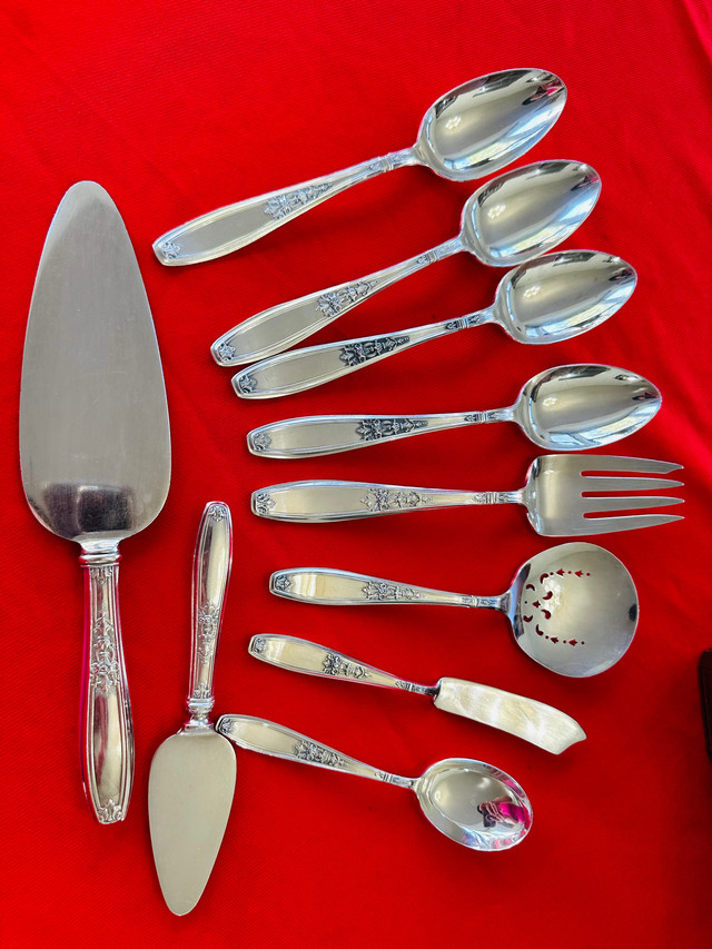 Antique silver flatware/ silver plated cutlery set for 12 person in Kitchen & Dining Wares in Ottawa - Image 4