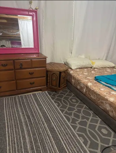 looking for female renter,kabayan semi tenovated basement,wifi and utilities included.close to saddl...