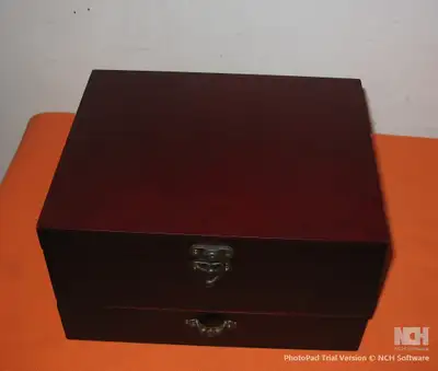 Wine Accessory Tool Set. This set is perfect for any Wine enthusiast and is NEW Condition. Ready to...