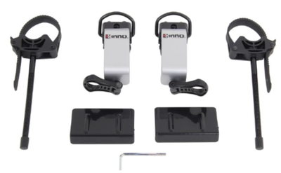 Supports de transport de vélos pour boîte de pickup. Une fois bien serrés sur les côtés de la boîte,...