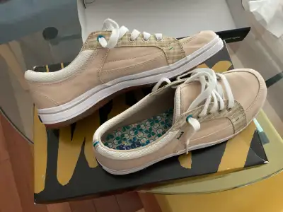 Size 8 Keds sneakers women’s, View more