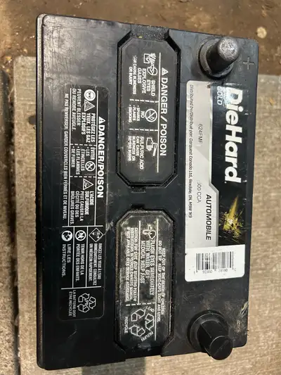 This is a used DieHard Gold Group 24 car battery, providing 500 cold cranking amps for reliable star...