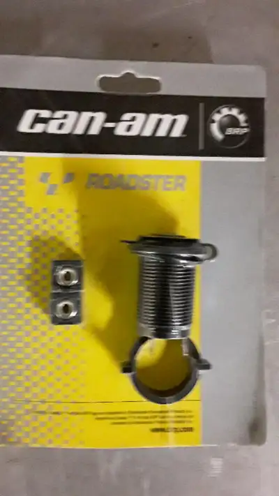 For sale brand new 12volt outlet kit # 219 400 366 (used to be # 219 400 203) for Can Am Spyder of a...