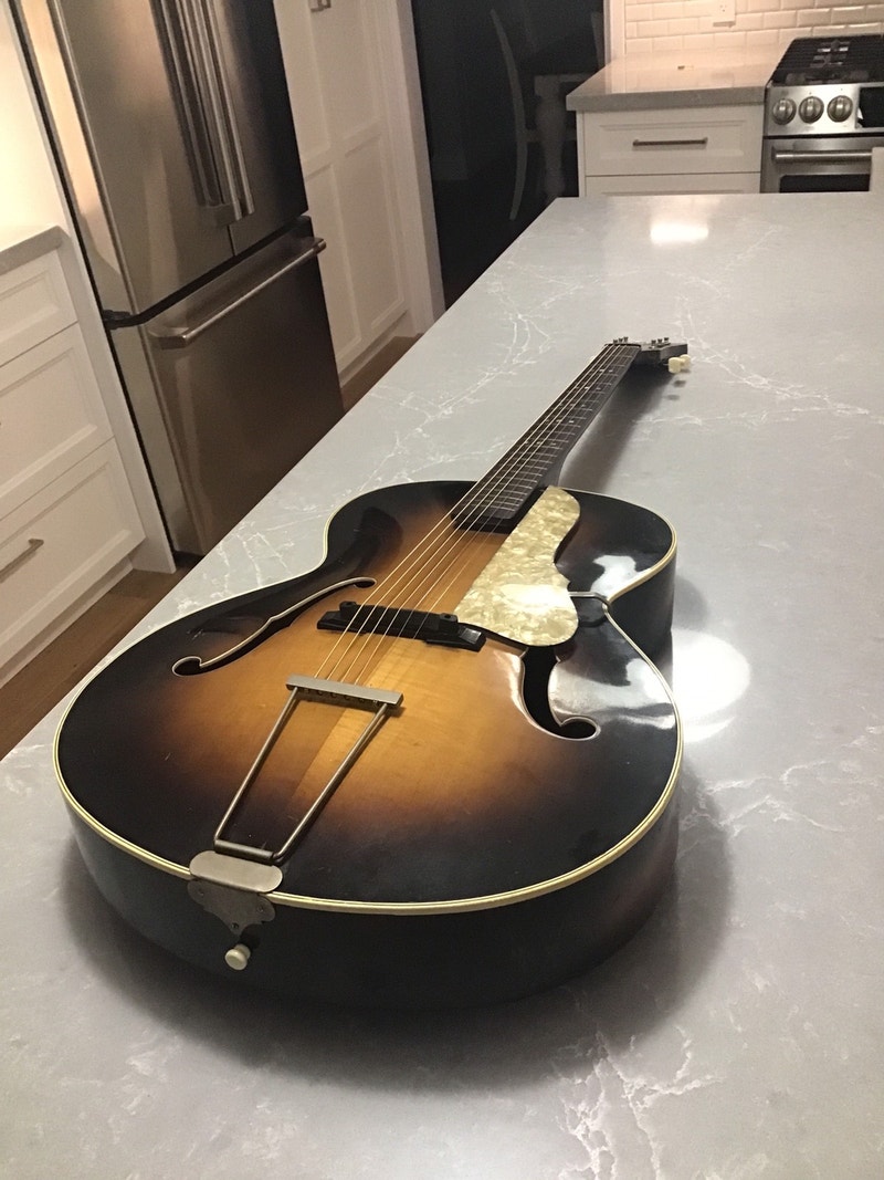 Vintage HOFNER archtop acoustic guitar. Guitars Hamilton Kijiji