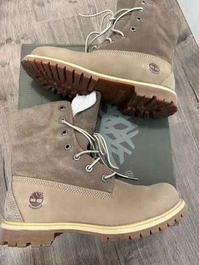 Timberland boots size 7.5, View more